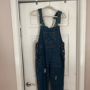 Never worn Anna-kaci overalls